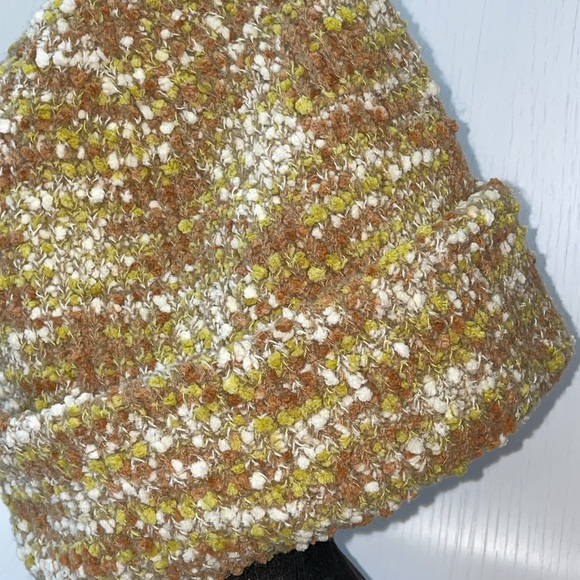 NWOT Standard Cloth “chenille” feel beanie hat OS - Picture 4 of 6